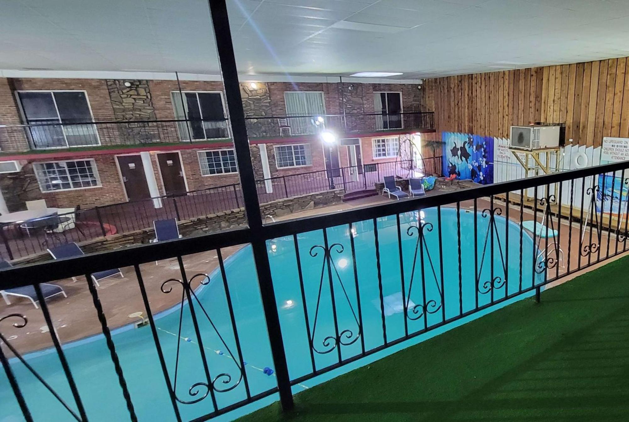 Ramada By Wyndham Mountain Home Εξωτερικό φωτογραφία